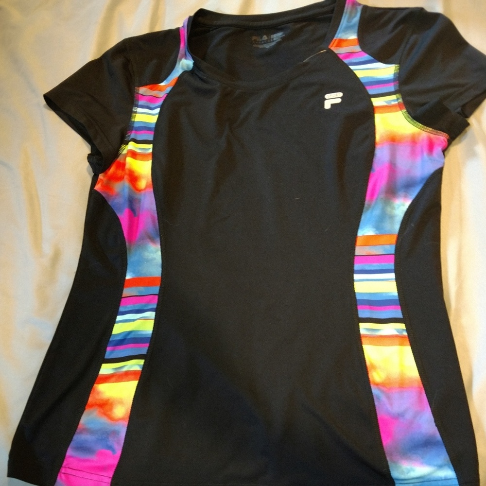 Large Fila athletic quickdry fitted bike run shirt